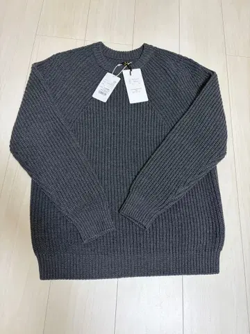 BATONER SIGNATURE 크루넥 차콜