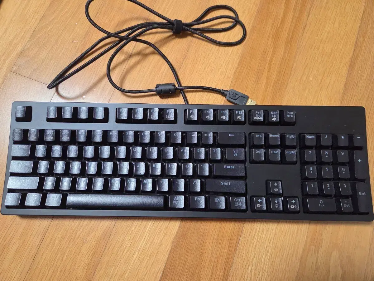 맥스틸 G610K 팔콘 레인보드 에디션 키보드 팝니다