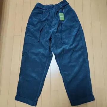 CAHLUMN/카우람의 코듀로이 팬츠