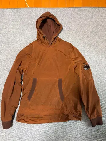 C.P. COMPANY 브라운 후디