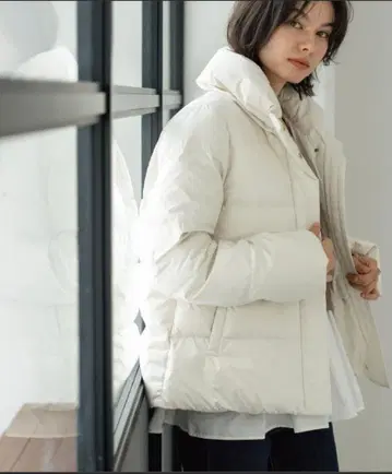 OPAQUE.CLIP 발수 숏 다운 라이트 베이지 세탁기 사용 가능