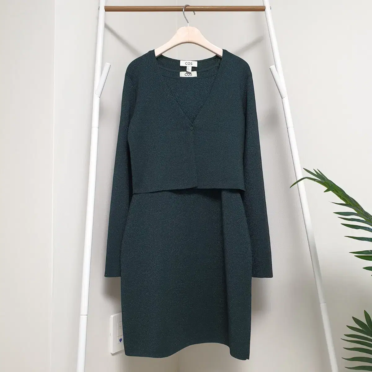 midi knitted dress Trendy, Chic Women's Clothing Boutique Chainlink Sweater Knit Dress for Women, Black Size L Lane 201 main image 0