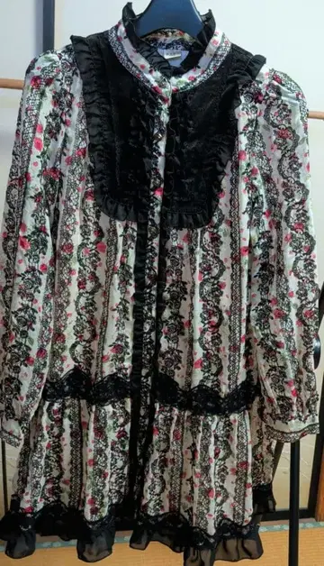 axes femme 플라워 프린트 미니 원피스