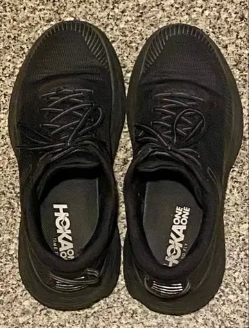 호카 반다이7 블랙 스니커즈