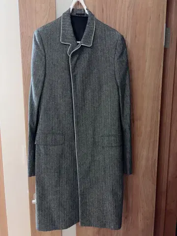 ALEXANDER MCQUEEN 헤링본 체스터 코트