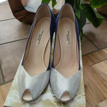 VII XII XXX 세븐투웰브서티 펌프스 35