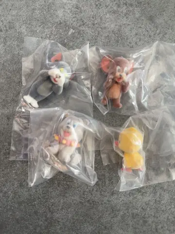 톰과 제리 가챠가챠 캡슐 플로키 세미 컴프