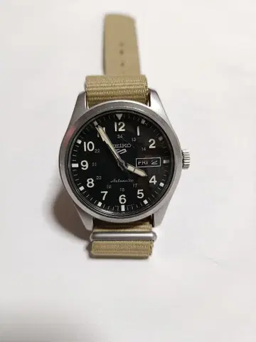 SEIKO 5 SBSA117
