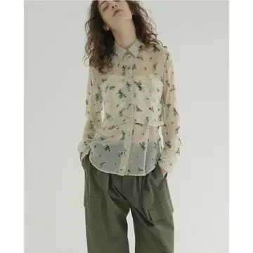 CLANE 플라워 오팔 뷔스티에 셔츠