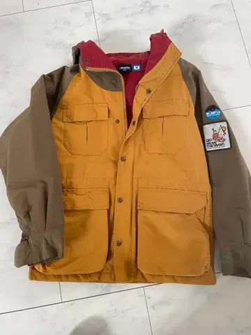 KAVU 고 슬로우캐러밴 콜라보 마운틴 파카