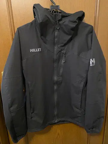 MILLET 블랙 마운틴 파카