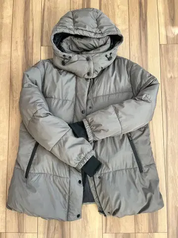 후드 부착 다운 자켓