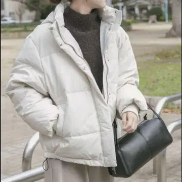 [ 새상품, 미사용 ] 어반 리서치 발수 후드 다운 자켓