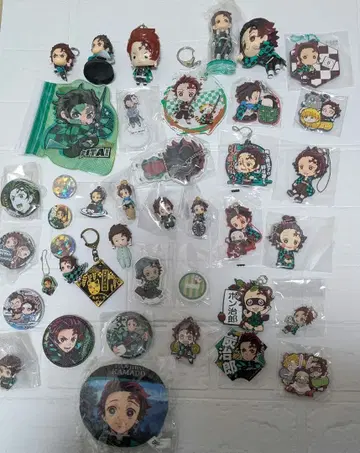 귀멸의 칼날 묶음 판매 캔뱃지 마스코트 러버 등 카마도 탄지로