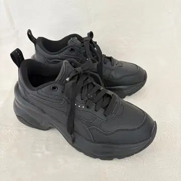 새상품급 PUMA 시리아 웨지 Cilia Wedg 통굽 블랙