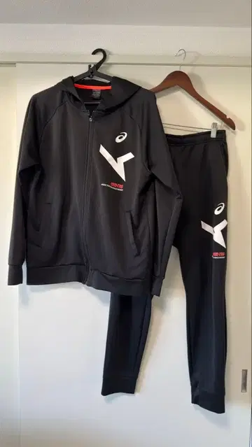 [새상품급] 아식스 저지 상하의 세트 XL 블랙 AIM-TRG