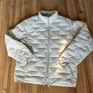 UNIQLO PUFFTECH 다운 자켓 XL 화이트