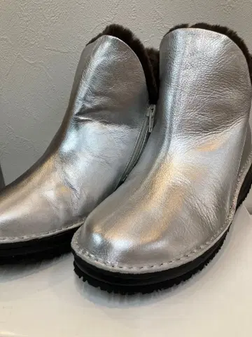 돌체 소가죽 입구 2웨이 부츠 25cm 미사용 새상품