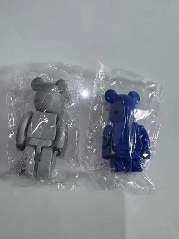 베어브릭 피규어 2체 세트 프레스테