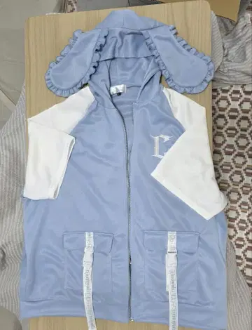 시나모롤 귀 달린 후드티 산리오 지뢰계 돈키 택 옷걸이 포함