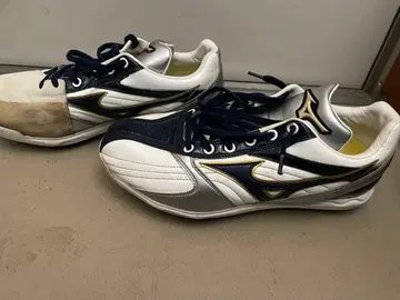 미즈노 오더 스파이크 화이트/네이비