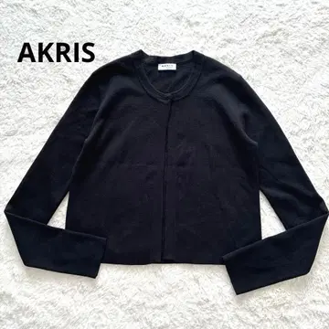 새상품급 AKRIS punto 아크리스푼토 울 100% 긴팔 가디건
