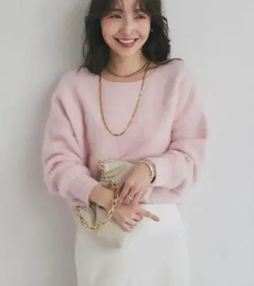 러브티크 봉봉 헤어리 울 캐시미어 핑크 니트 스웨터