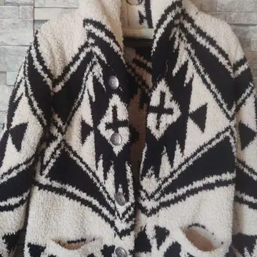 Anti Ballistic 기하학 패턴 보아 가디건 무료배송 귀여워요!