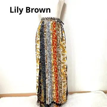 릴리 브라운 맥시 길이 플리츠 롱 스커트 꽃무늬 패치워크