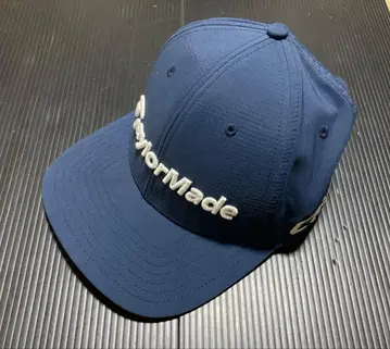 테일러메이드 QI 35 골프 캡 네이비