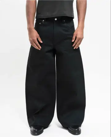 MENES Okayama Raw Selvedge Baggy Jeans