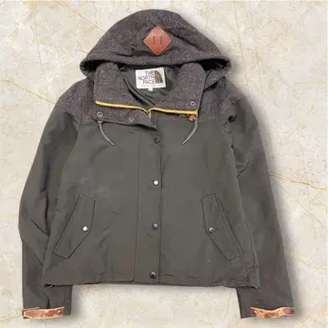 THE NORTH FACE 후드 부착 마운틴 파카 XXS 사이즈