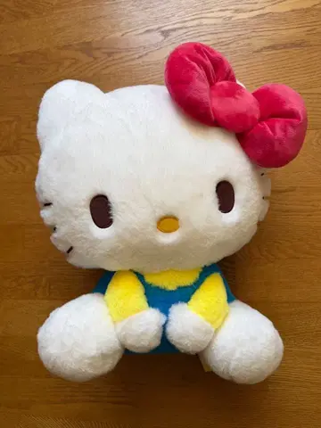 산리오 헬로키티 오스와리 인형 GJ 봉제 인형