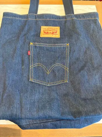 Levi's 데님 토트백 프론트 포켓 부착