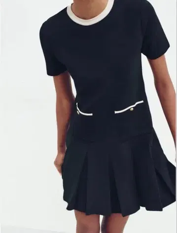 ZARA 숏 기장 니트 원피스