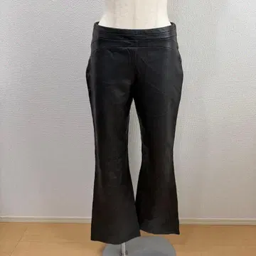 GAP 블랙 가죽 플레어 팬츠