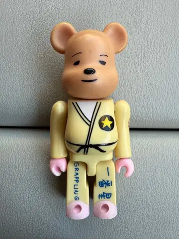 BE@RBRICK 꽃 곰 유우사쿠 시크릿