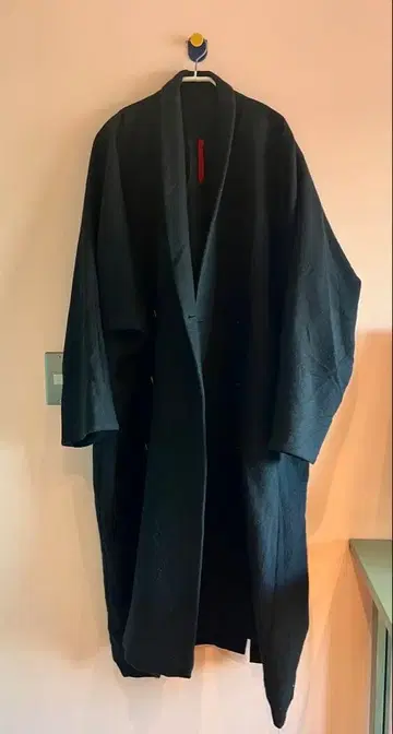 yantor 울 린넨 코트 블랙