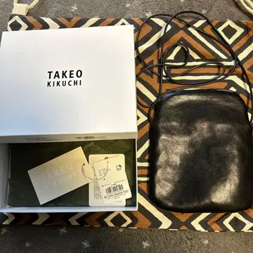 다케오 키쿠치 가마구치 넥 파우치