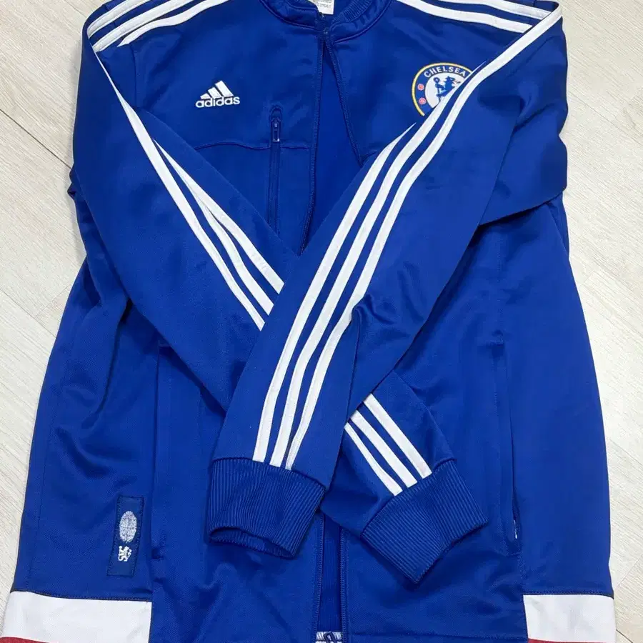 Items Similar to Adidas 15-16 Chelsea FC Training Jersey 95