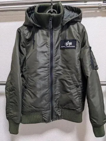 새상품급 ALPHA INDUSTRIES 후디드 리브 자켓
