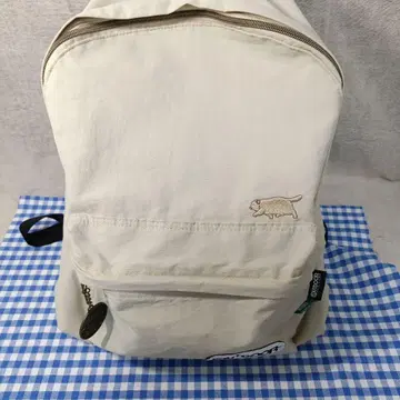 아웃도어 x 귀를 기울이면 백팩