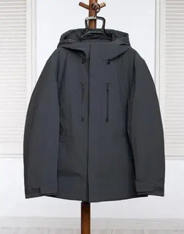 유니클로 하이브리드 다운 후드티 현행 모델 그레이 XL 유즈드 새상품급