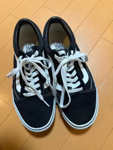 VANS 블랙 캔버스 스니커즈