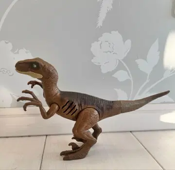 마텔 쥬라기 월드 벨로시랩터