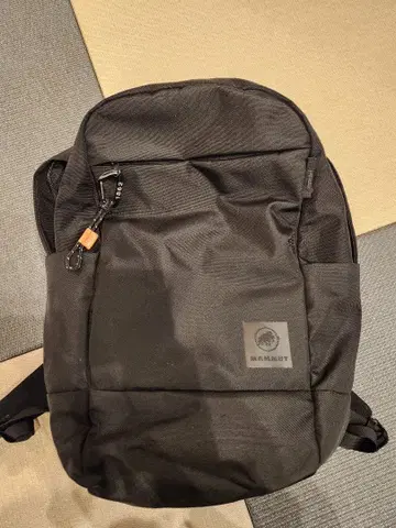 MARMOT 25L 블랙 백팩