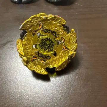 베이블레이드 골드 컬러와 블랙 컬러 부품 시계 부품