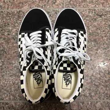 VANS 체커 패턴 스니커즈