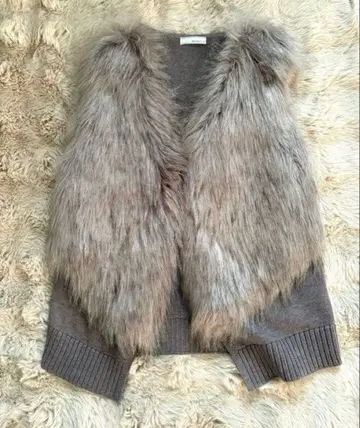 BEATRICE 베아트리스 인조 모피 베스트