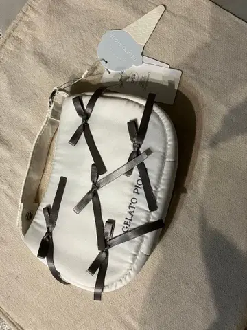 젤라또피케 백형 파우치